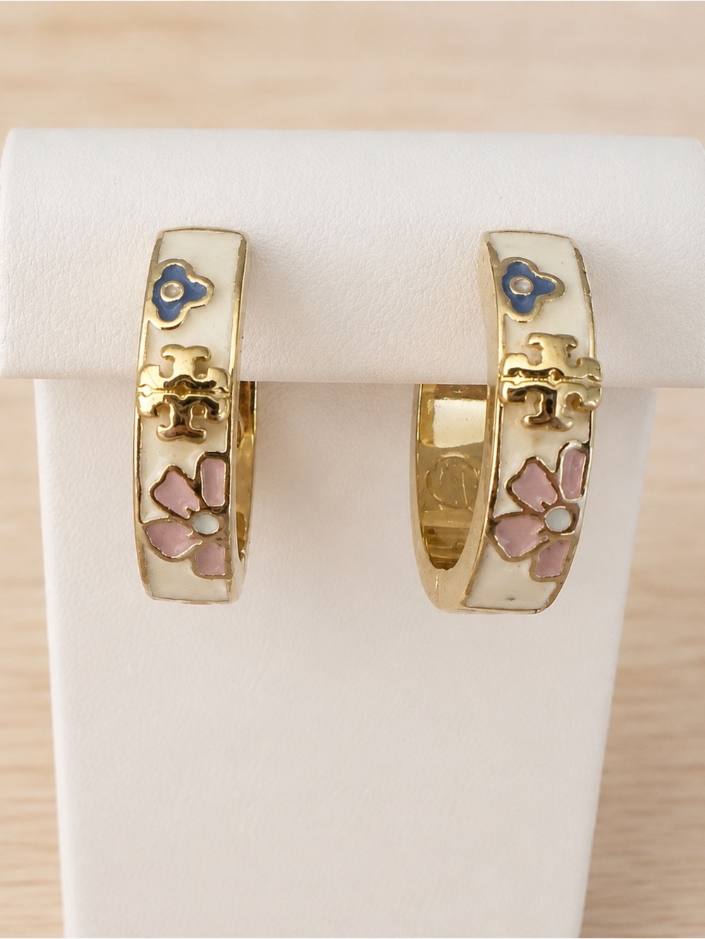 Tory Burch Gold-Tone Enamel Hoop Earrings in White, Pink & Blue Floral